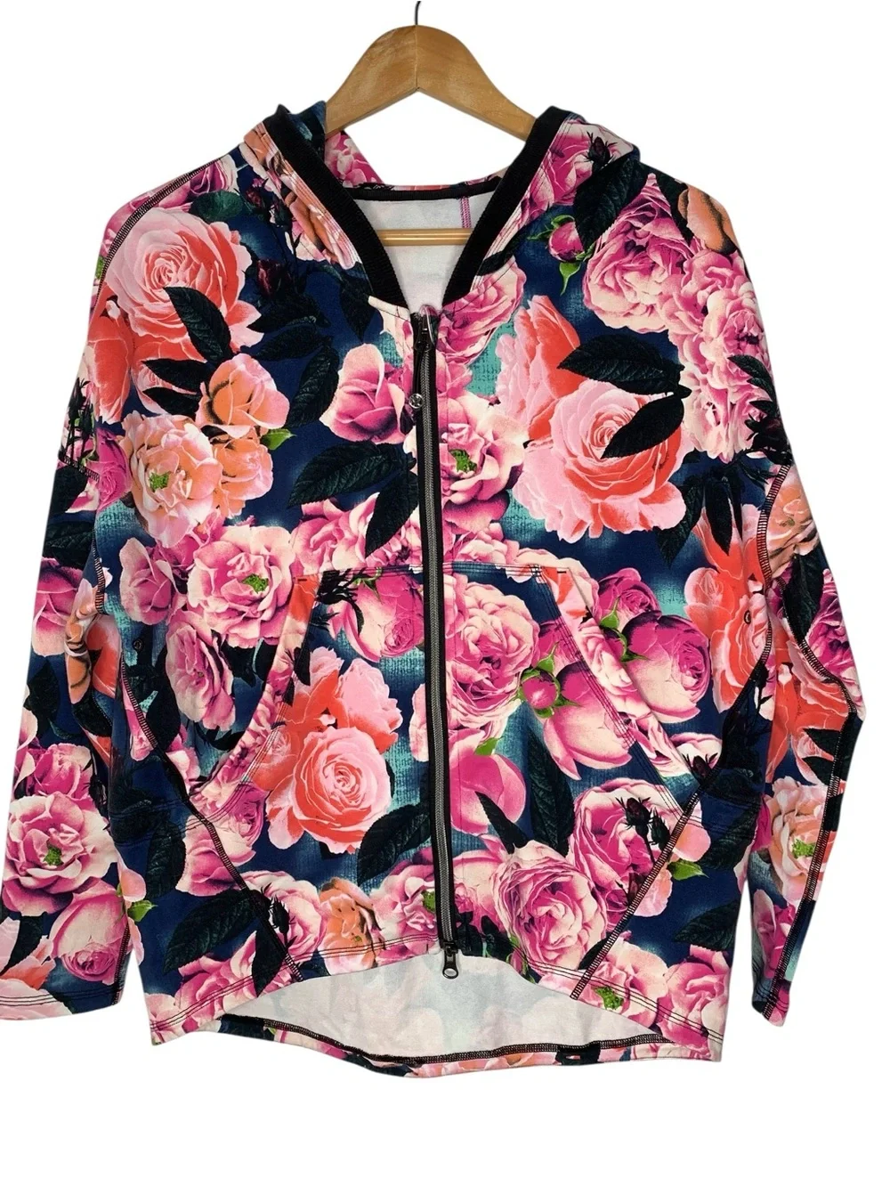 Lululemon Hold Your‎ Om Secret Garden Black Pink Size 4 Jacket